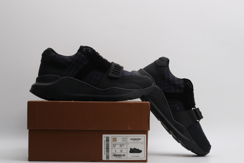 B**rry sneaker
