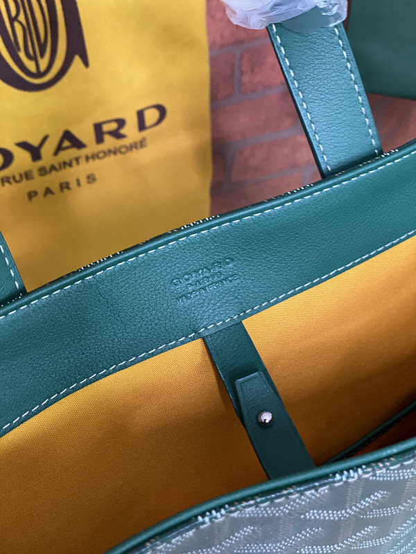 G09ard purse