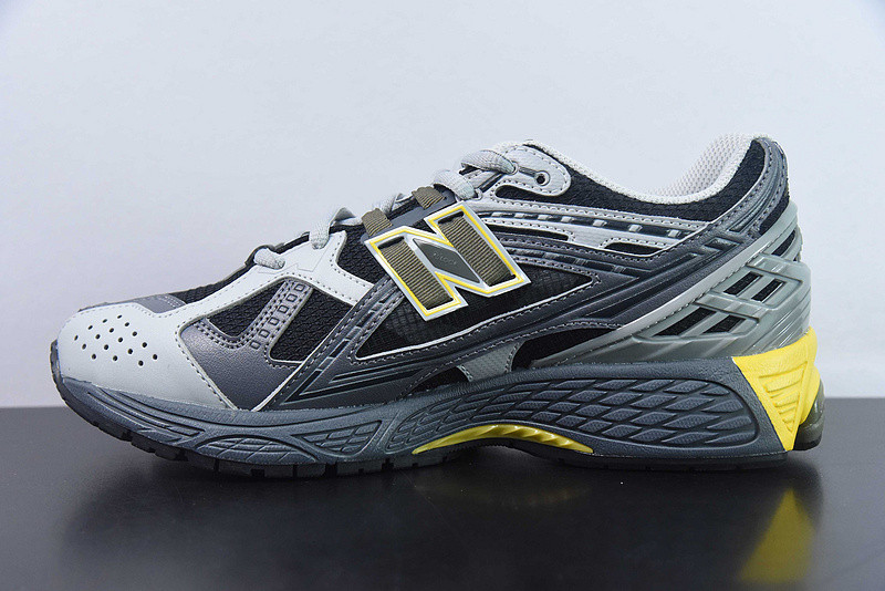 new balance sneaker