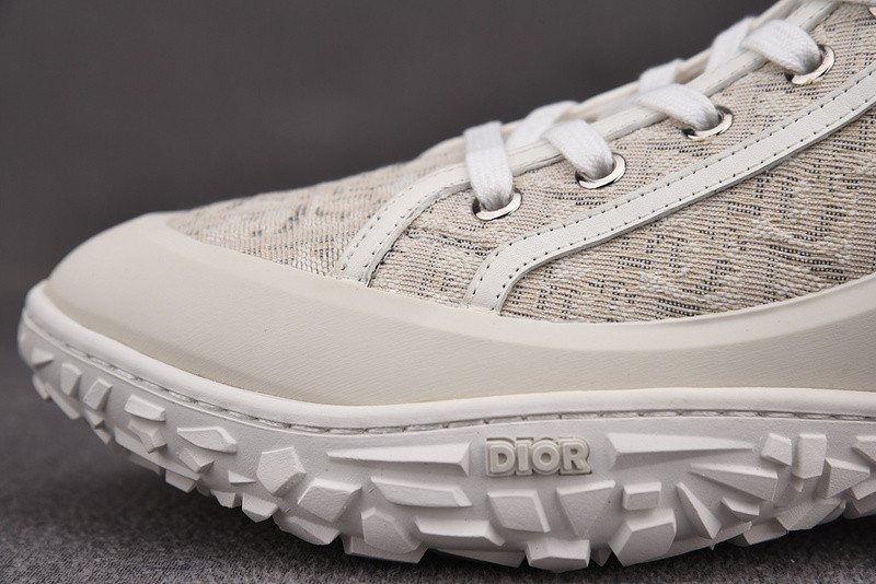 dio* sneaker