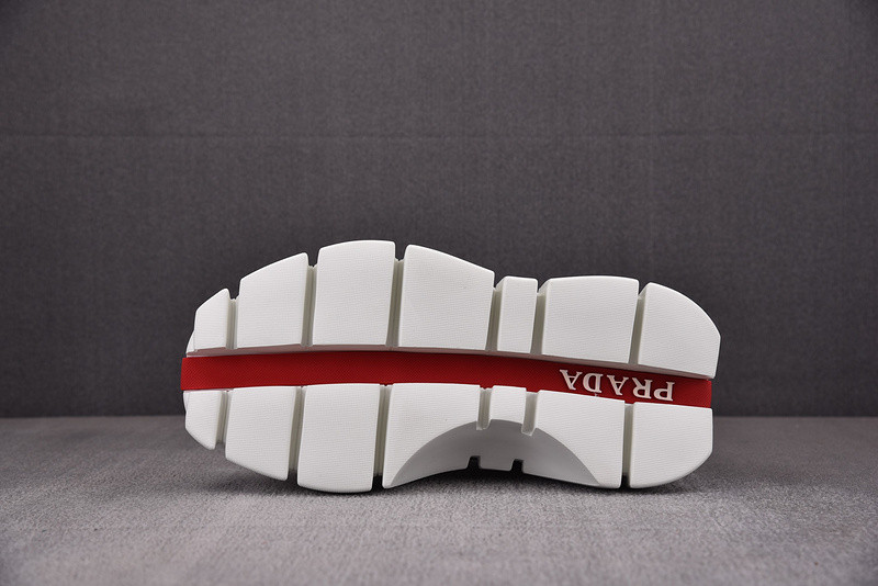 pr sneaker