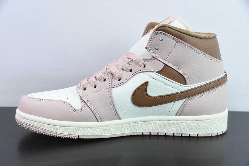 Air Jordan 1 Mid 