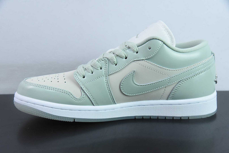 Air Jordan 1 Low SE Seafoam HF4078-100