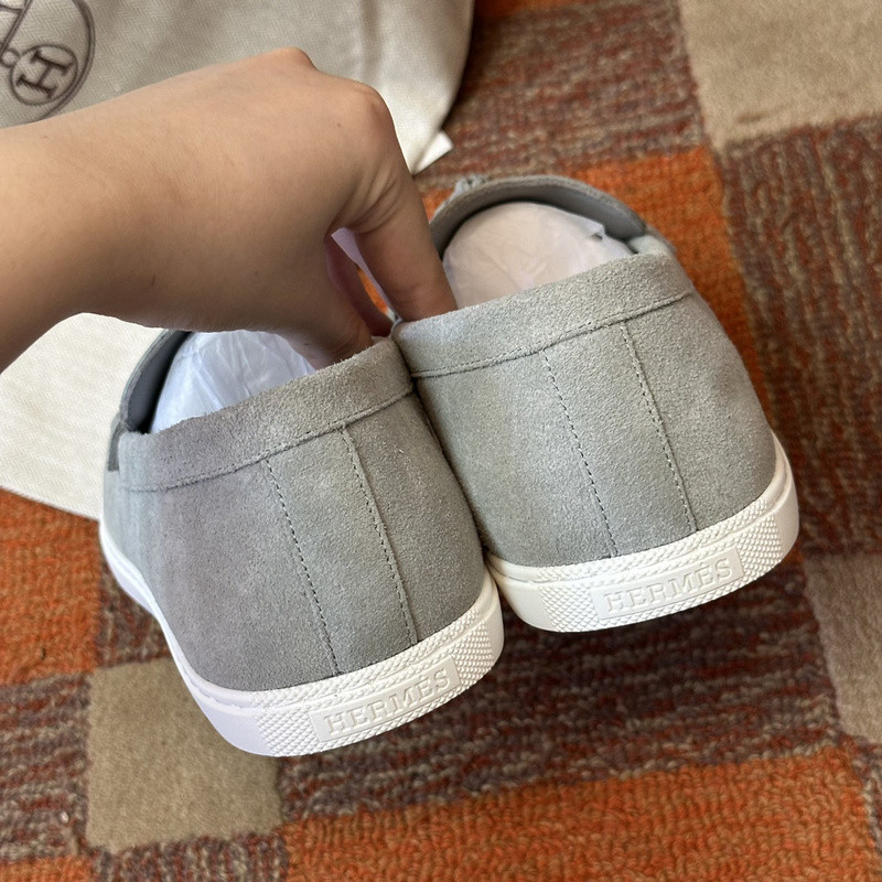 H**me5 sneaker