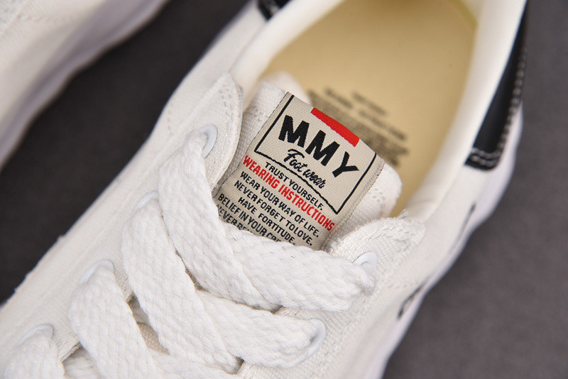 Ma*s*n mihara yasuhiro sneaker