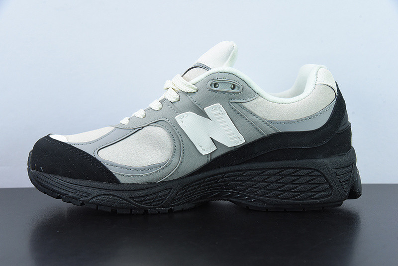 new balance sneaker