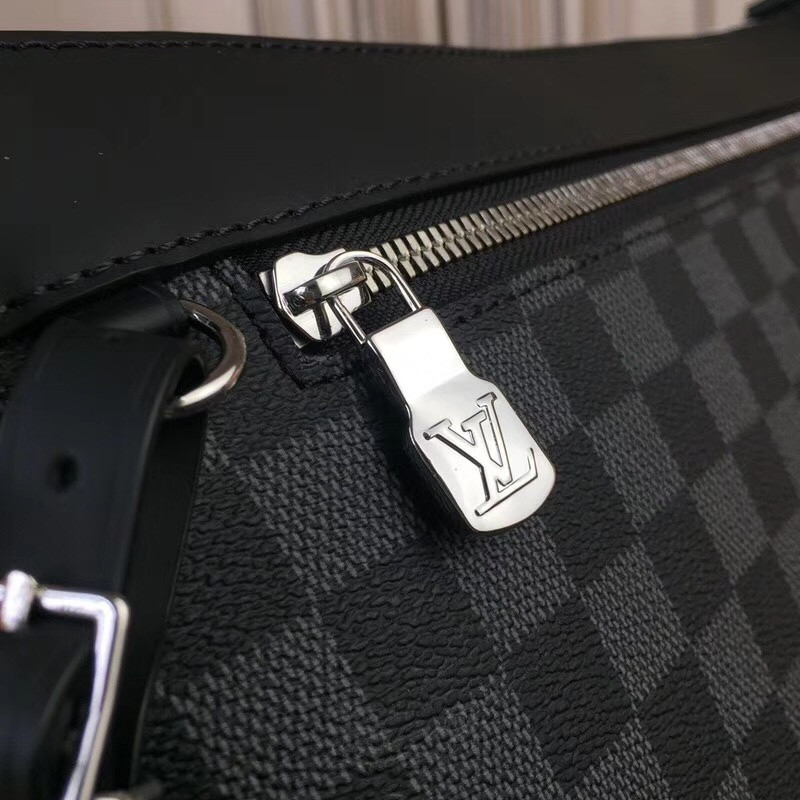 LVT PURSE