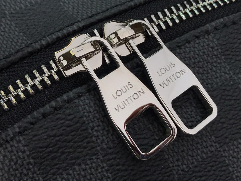 LVT PURSE