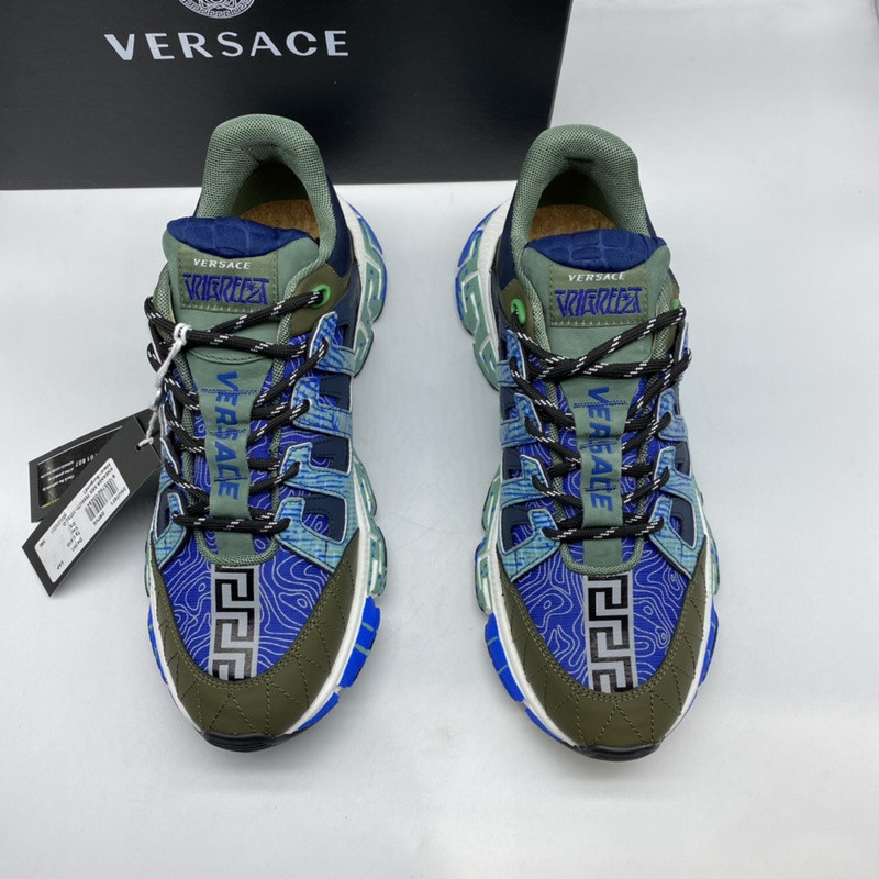 vs chain reaction sneakers
