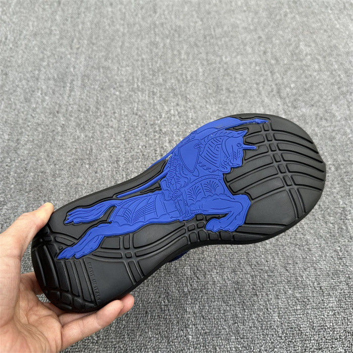 Bv*b*rry sneaker