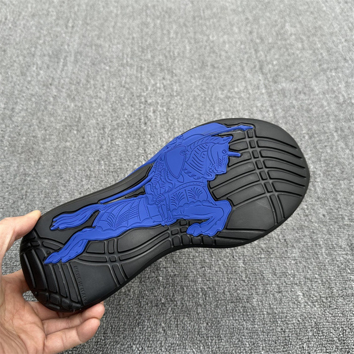 Bv*b*rry sneaker