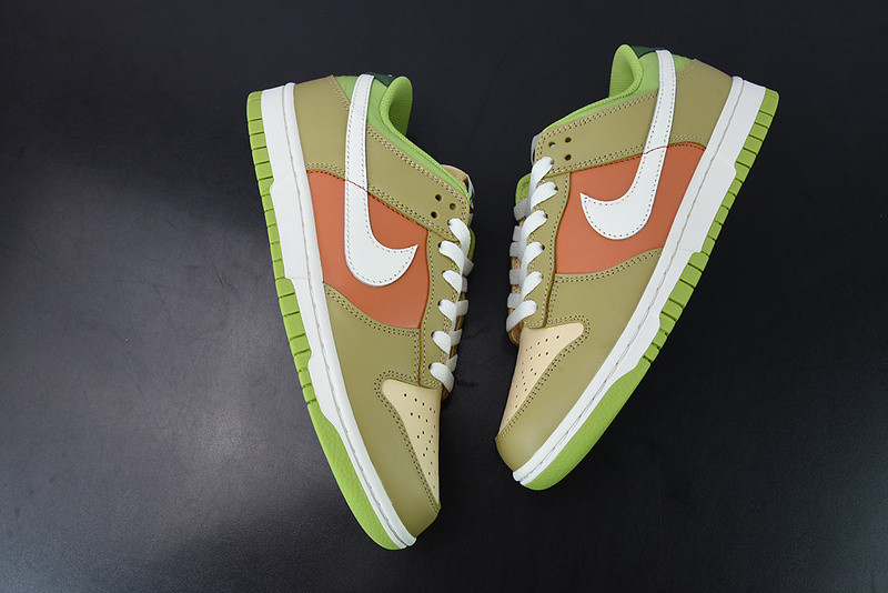 nike sb dunk low gs barley yellow sail white bright green dv9108-711
