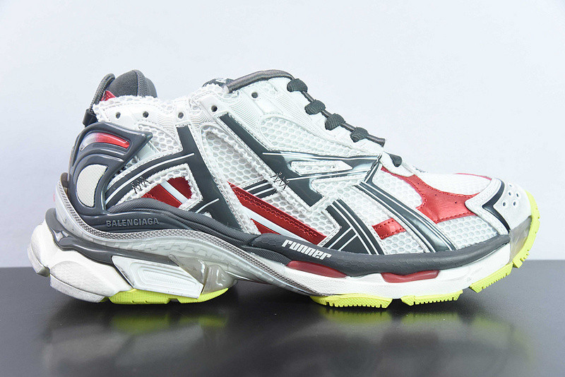 Ba*len*cia*ga runner sneaker