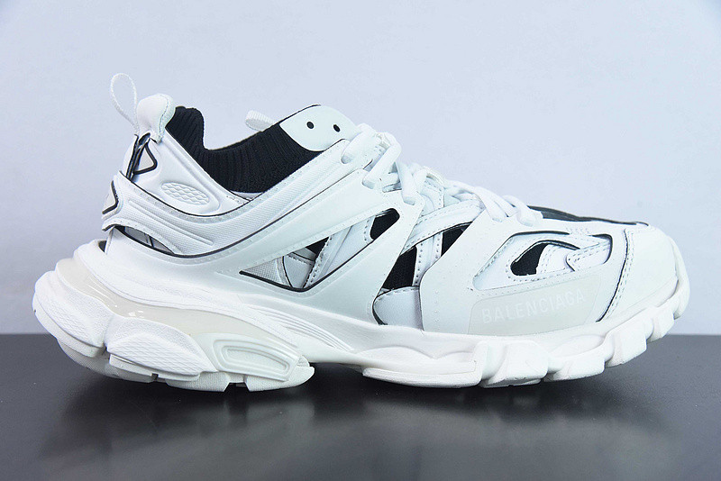 bc track sneaker