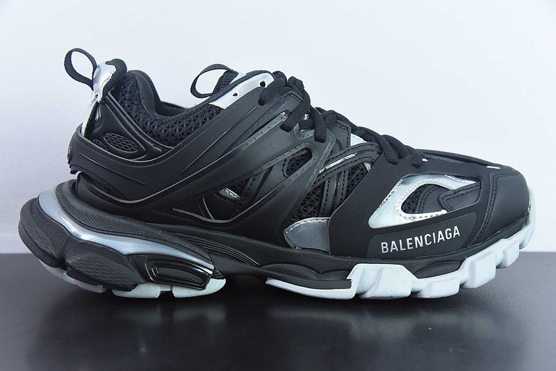 bc track sneaker