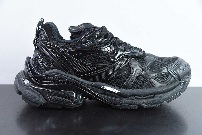 Ba*len*cia*ga runner sneaker