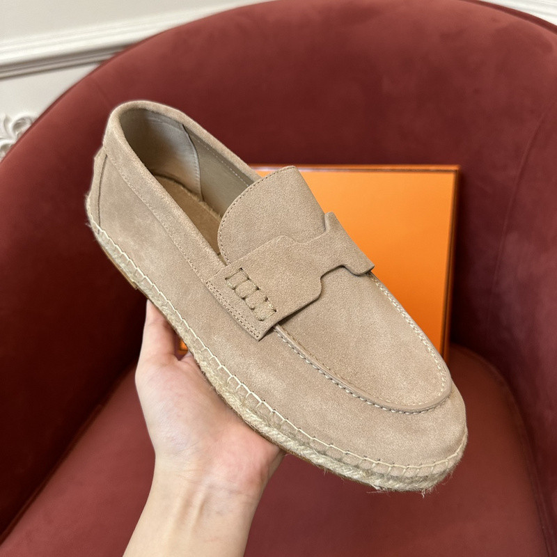 H**me5 sneaker