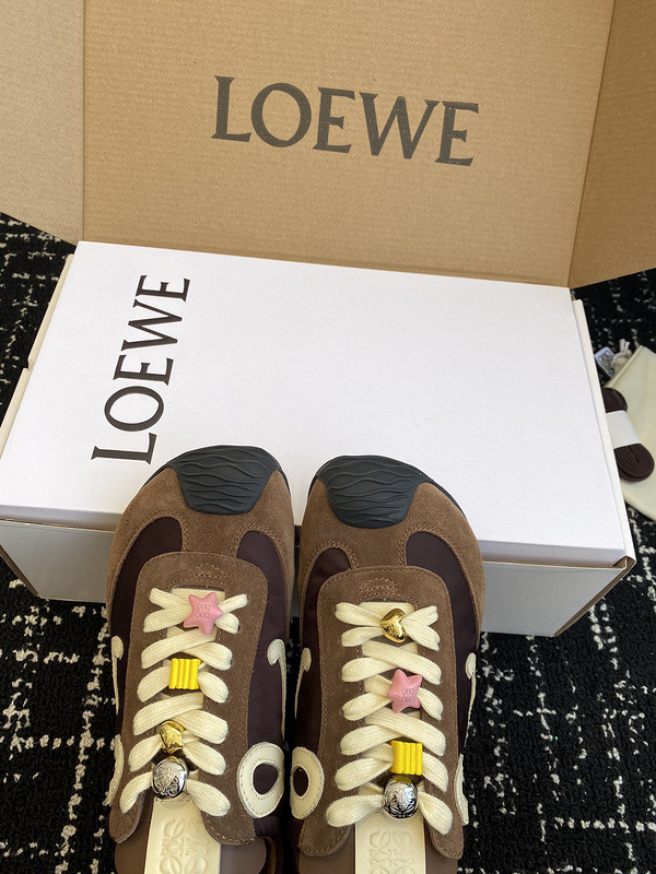 L0ew* sneaker