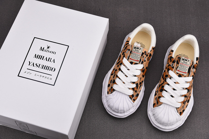 Ma*s*n mihara yasuhiro sneaker