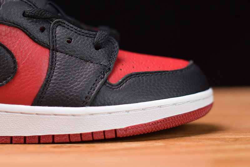 air jordan 1 mid "gym red" 554724-610