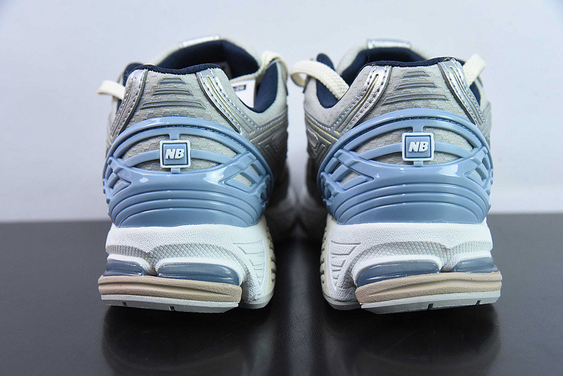 new balance sneaker