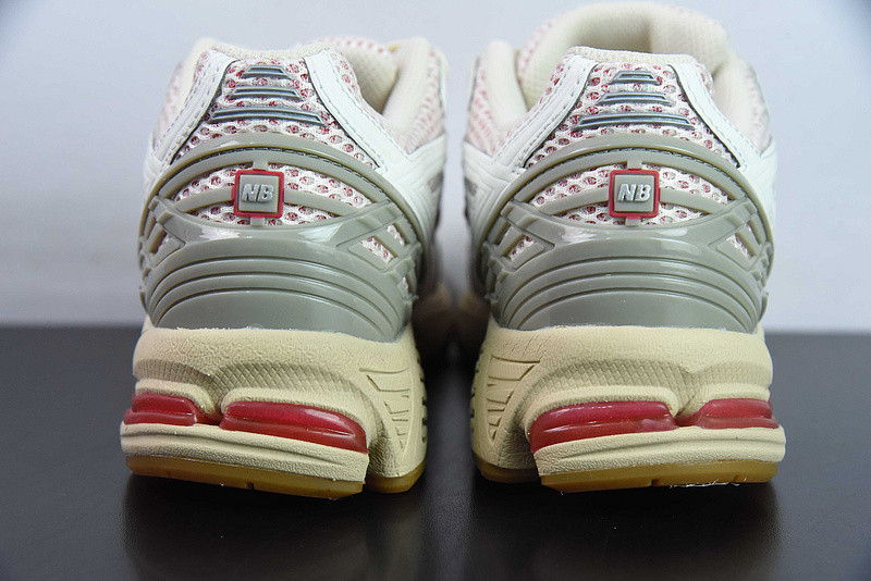 new balance sneaker