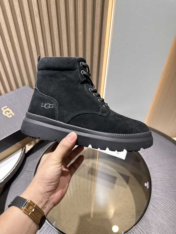 UGG