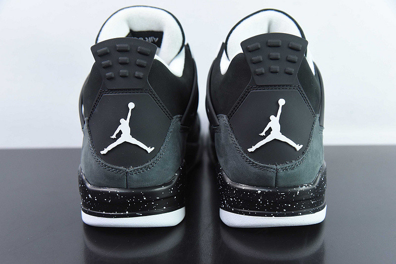 Air Jordan 4 “Fear” FQ8138-002