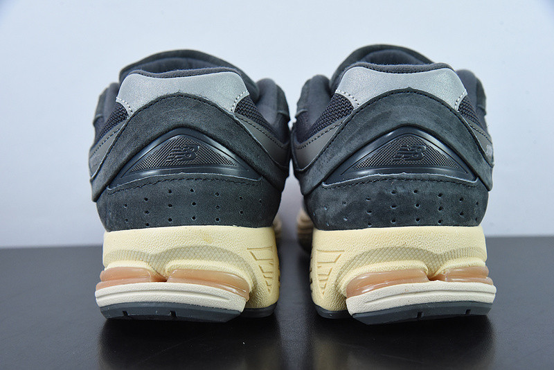 new balance sneaker