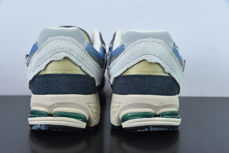 new balance sneaker