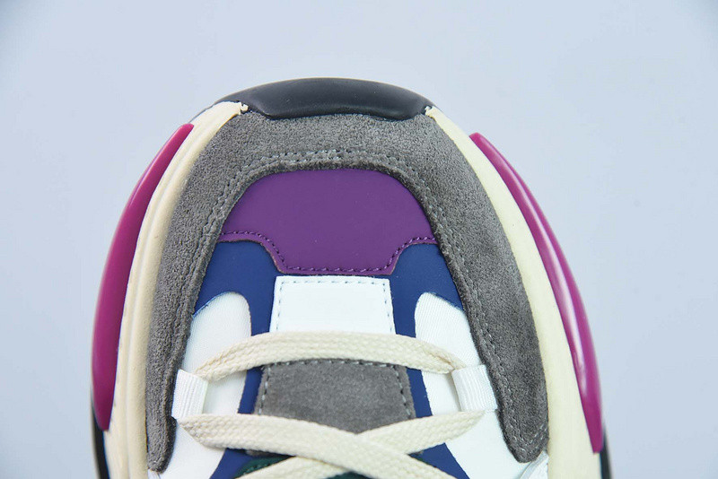 dg sneaker