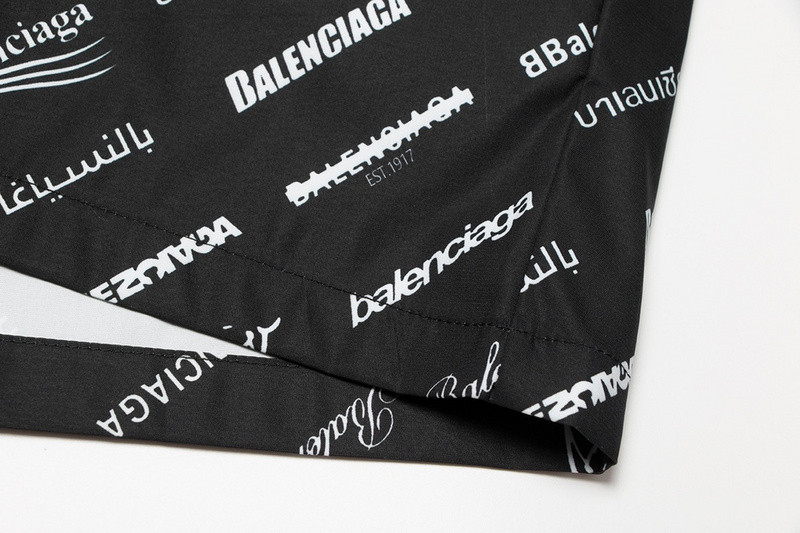 Ba*len*cia*ga clothes