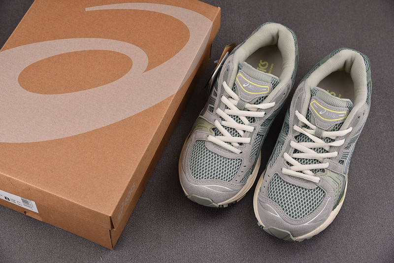 As*ic*s gel kayano 14 