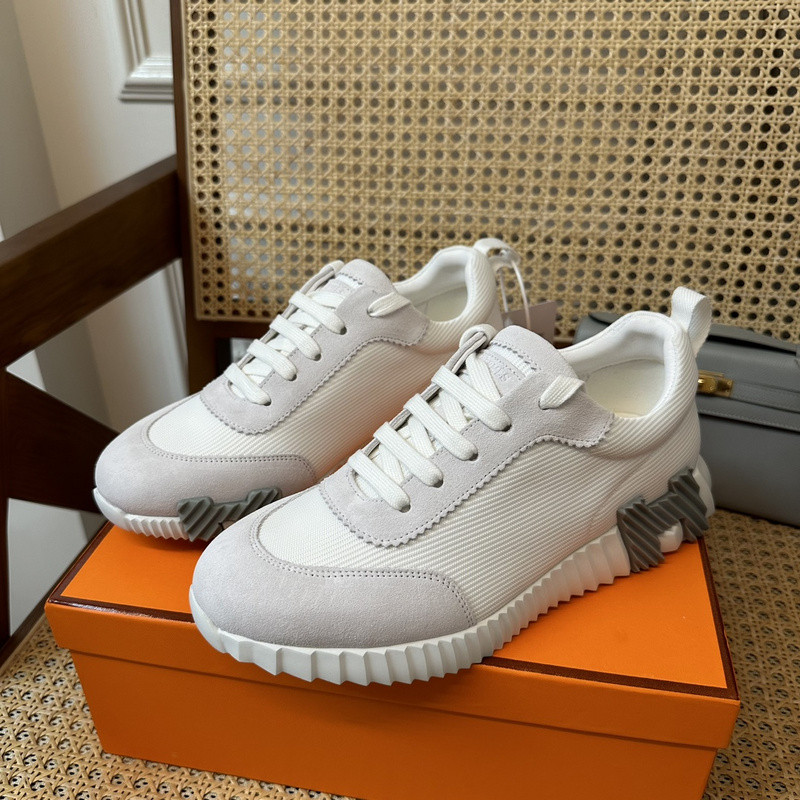 H**mes sneaker