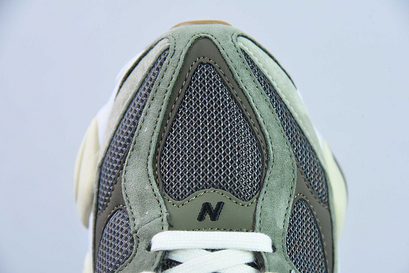 new balance sneaker