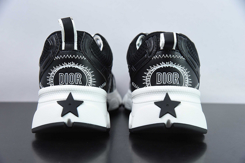 dio* sneaker