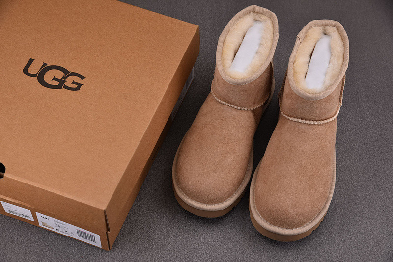 UGG