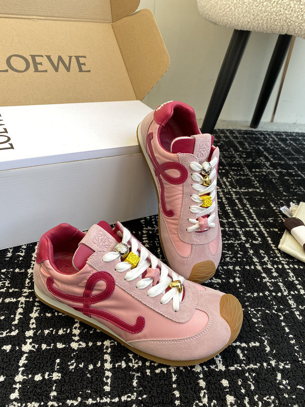 L0ew* sneaker