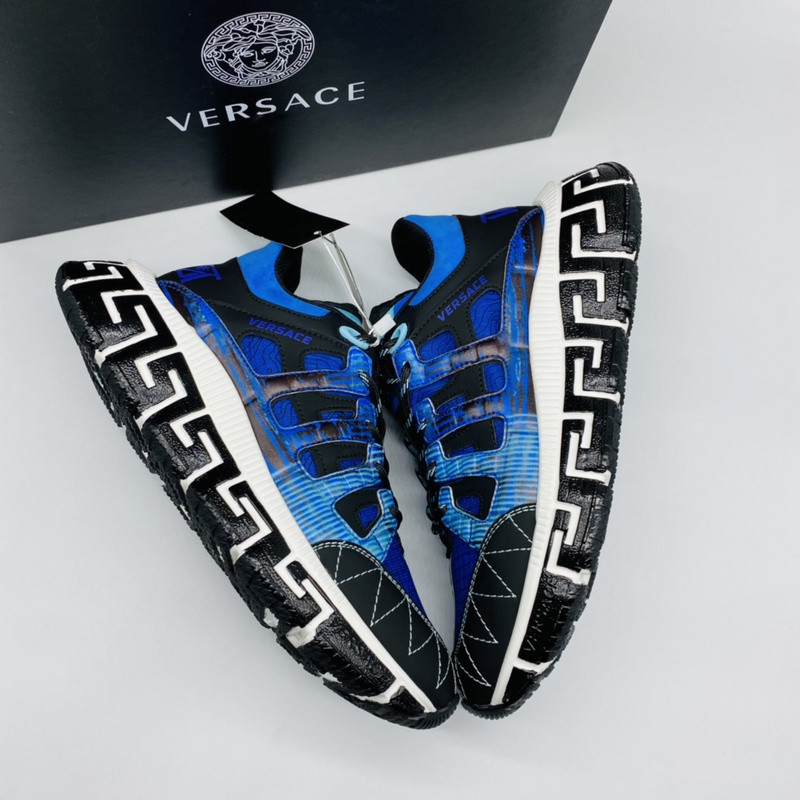 vs chain reaction sneakers
