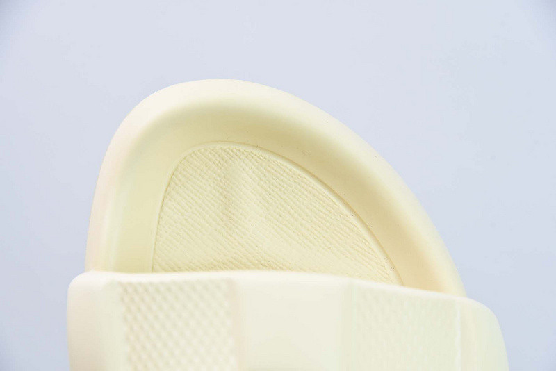 lvt sandals
