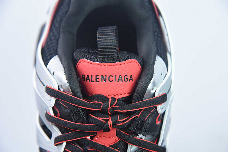 bc track sneaker