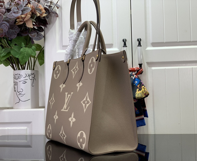 LVT PURSE
