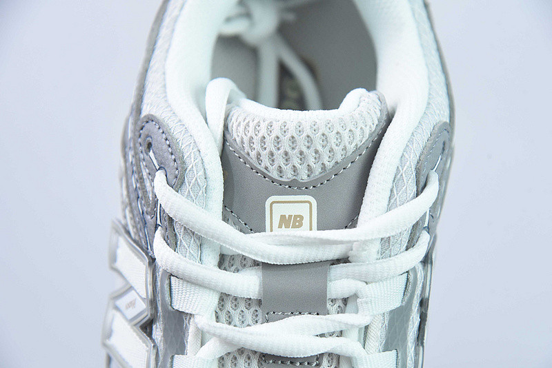new balance sneaker