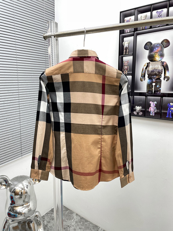 B**rry clothes