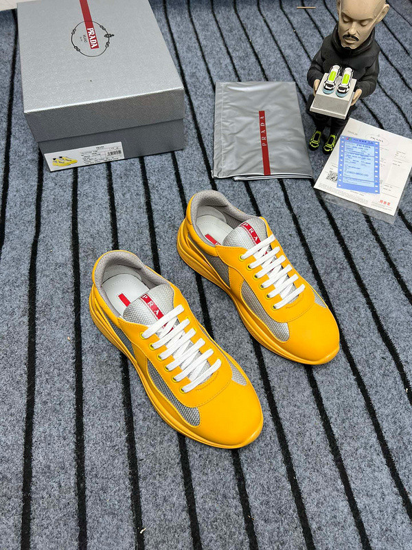 pr sneaker