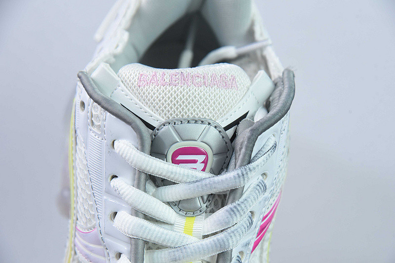 Ba*len*cia*ga runner sneaker