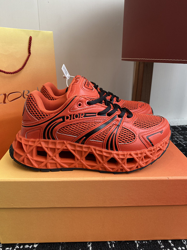 DIO* SNEAKER