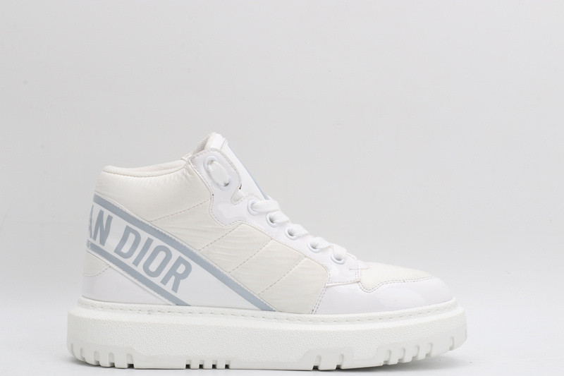 dio* sneaker