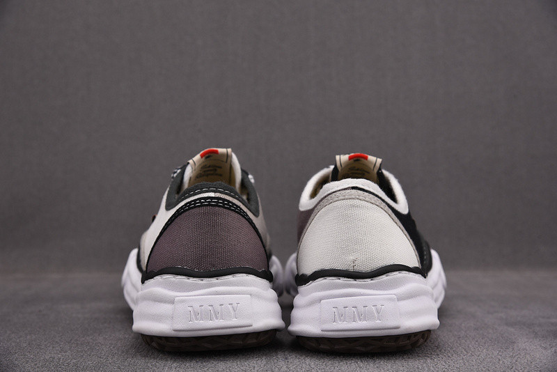 Ma*s*n mihara yasuhiro sneaker