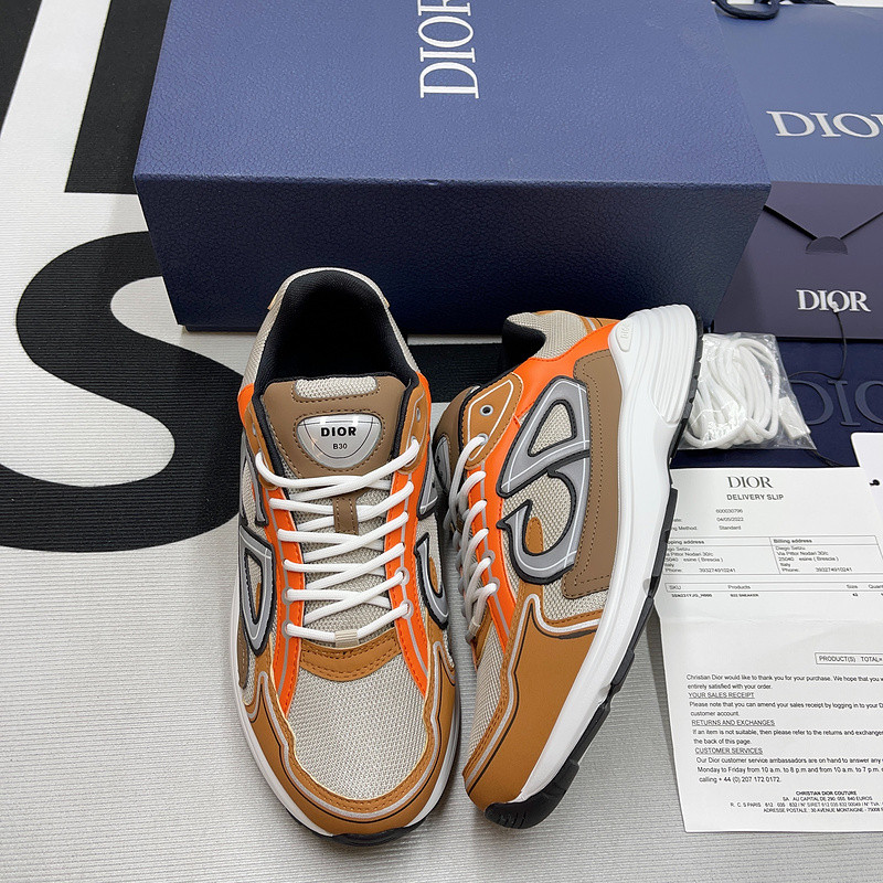 dio* sneaker